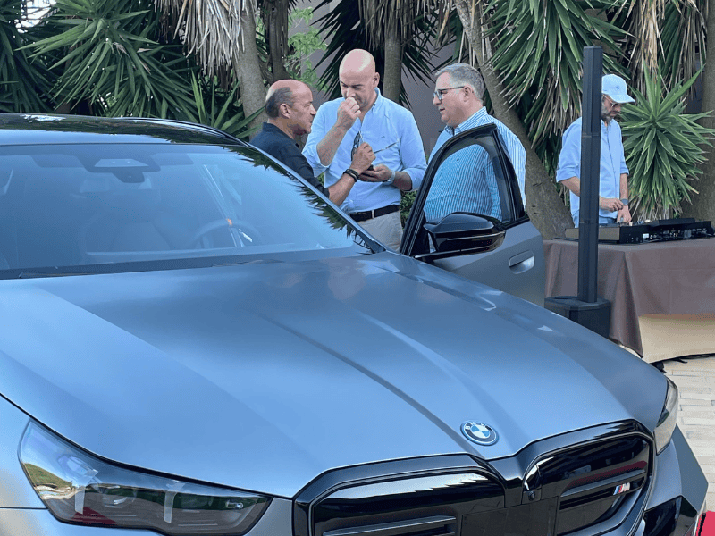Lançamento BMW i5 Touring